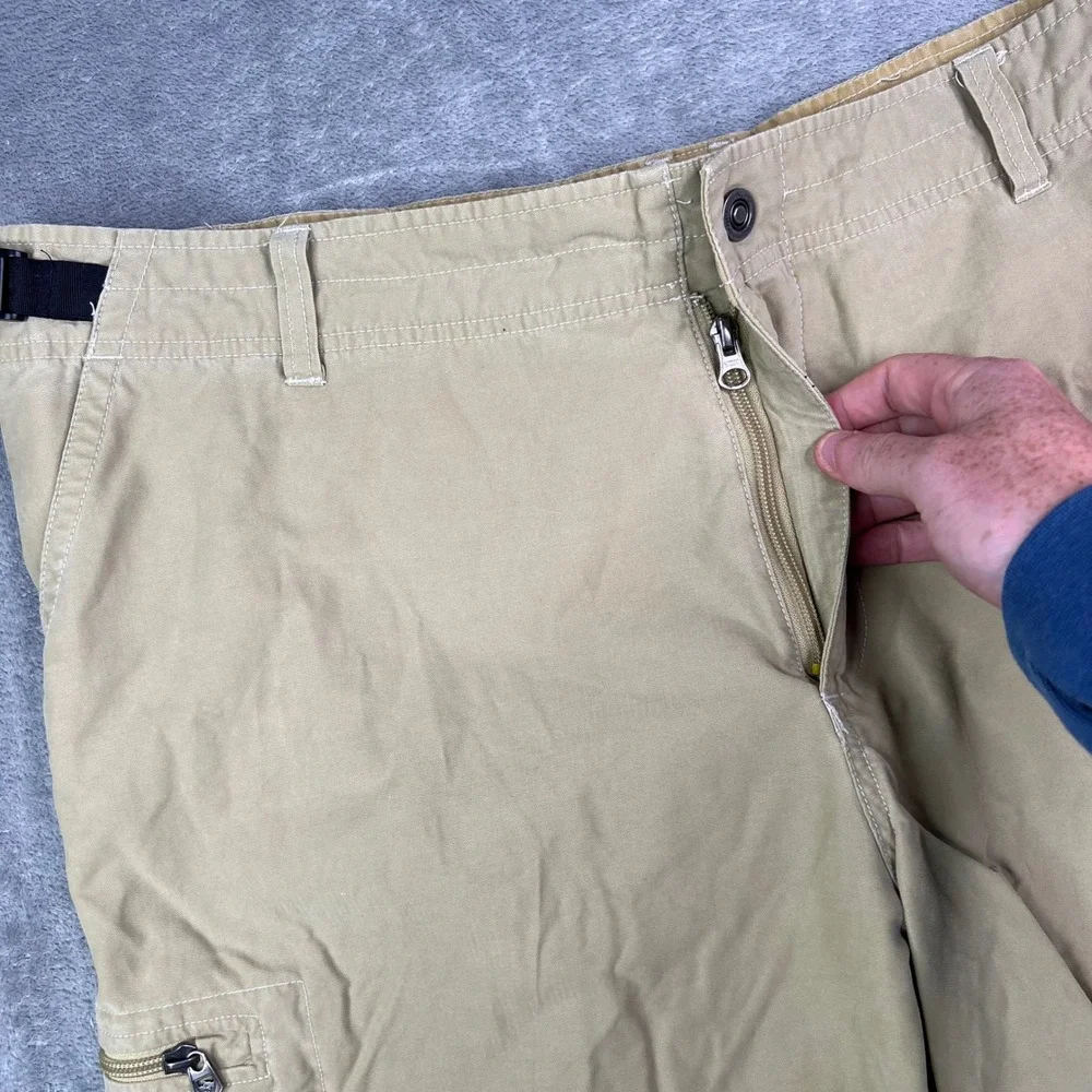 Kuhl Vintage Patina Dye Cargo Shorts Mens 2XL Khaki Tan Herringbone Utility